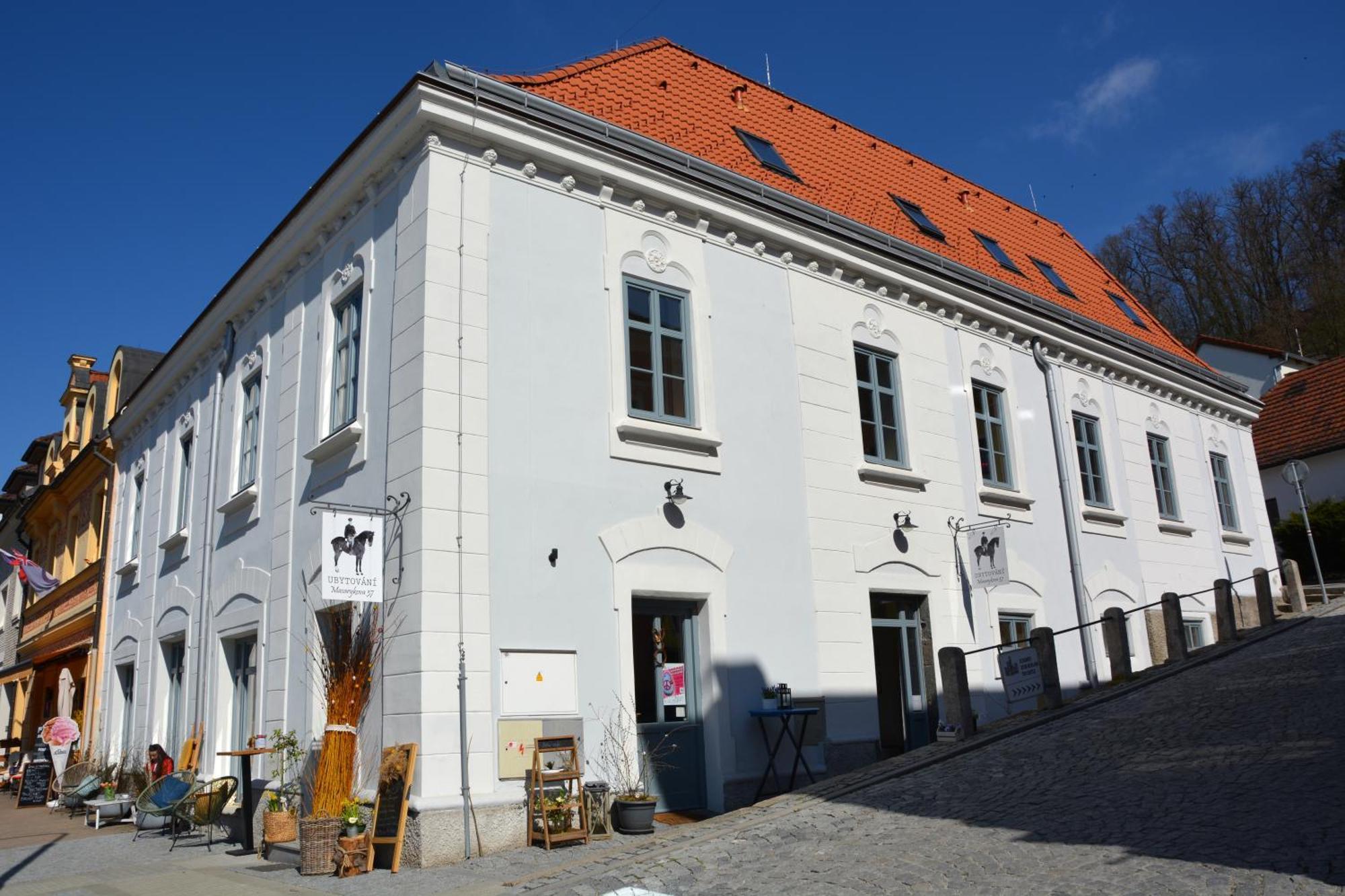 Penzion Masarykova 37 Hluboka Nad Vltavou Exterior photo